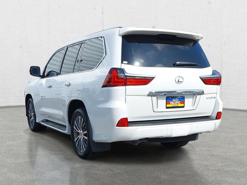 Used 2018 Lexus LX 570 4WD image 7