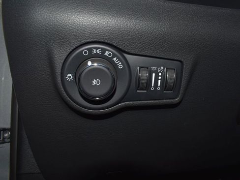 New 2026 Jeep Compass Limited w/ Sun, Sound & Navigation Group image 11