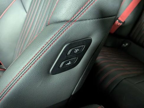 Used 2023 Genesis G70 2.0T w/ Sport Prestige Package AWD/4WD image 7