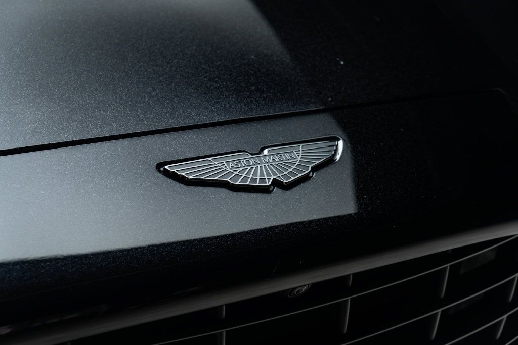 Used 2022 Aston Martin DBX AWD/4WD image 6