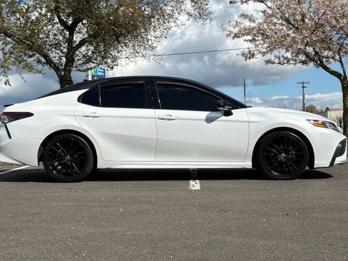 Used 2022 Toyota Camry XSE w/ Navigation Upgrade Package image 3