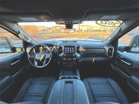 Used 2022 GMC Sierra 2500 Denali w/ Denali Ultimate Package image 21