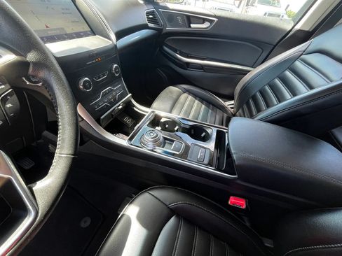 Used 2020 Ford Edge SEL AWD/4WD image 19