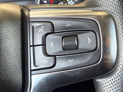 Used 2024 Chevrolet Blazer LT w/ Convenience Package FWD image 12
