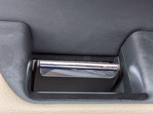 Used 2024 Ford Expedition Limited RWD image 13