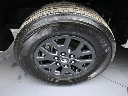 Certified 2025 Toyota 4Runner SR5 image 12