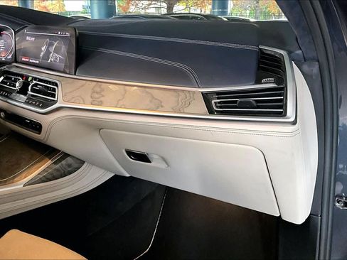 Used 2019 BMW X7 xDrive40i w/ Dynamic Handling Package image 18