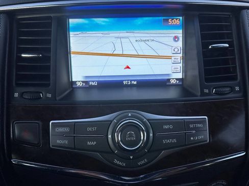 Used 2016 INFINITI QX80 4WD w/ Signature Edition Package image 21