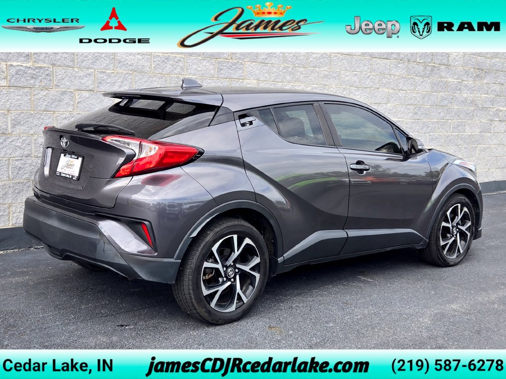 Used 2019 Toyota C-HR XLE FWD image 5