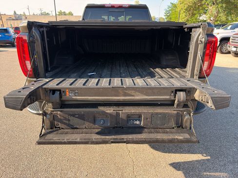 Used 2022 GMC Sierra 3500 Denali w/ Denali Ultimate Package AWD/4WD image 19