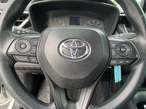 Used 2024 Toyota Corolla LE FWD image 17