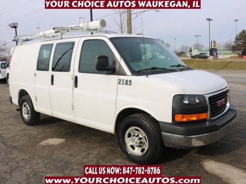 Used 2017 GMC Savana 2500 RWD image 3