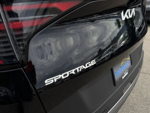 Used 2026 Kia Sportage EX FWD image 39