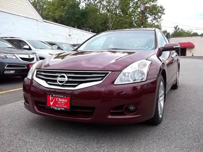 Used 2012 Nissan Altima 3.5 SR w/ Sport Pkg