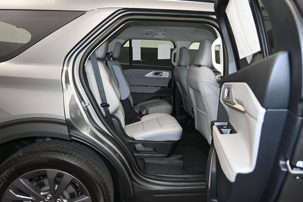 New 2026 Ford Explorer Active w/ Active Comfort Package AWD/4WD image 26