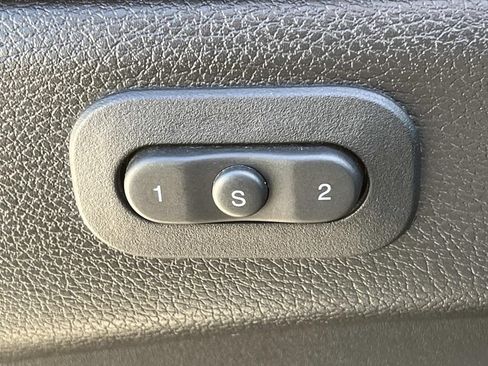 Used 2018 Jeep Grand Cherokee Summit AWD/4WD image 32