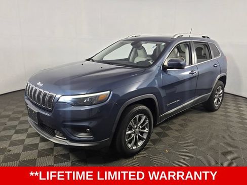 Used 2020 Jeep Cherokee Latitude Plus w/ Comfort/Convenience Group AWD/4WD image 3