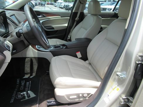 Used 2015 Buick Regal Premium FWD image 18