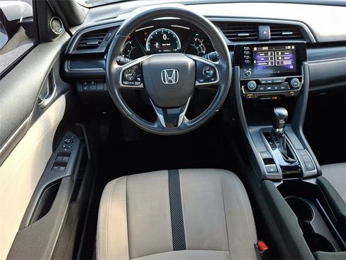 Used 2020 Honda Civic EX image 2