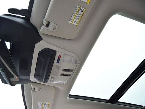 Used 2024 Subaru Ascent Limited w/ Technology Package image 23