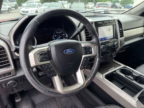 Used 2020 Ford F250 Lariat w/ Lariat Value Package AWD/4WD image 23