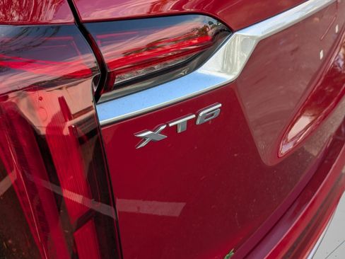 Used 2020 Cadillac XT6 Premium Luxury image 30