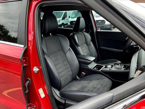 Used 2023 Mitsubishi Outlander SE image 7