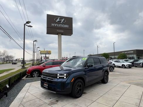 Used 2025 Hyundai Santa Fe XRT w/ Tow & Go Package image 8