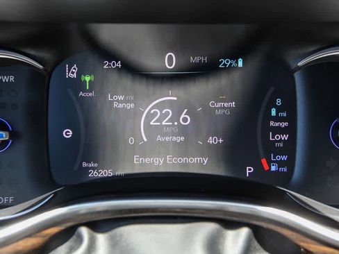Used 2022 Chrysler Pacifica Pinnacle FWD image 25