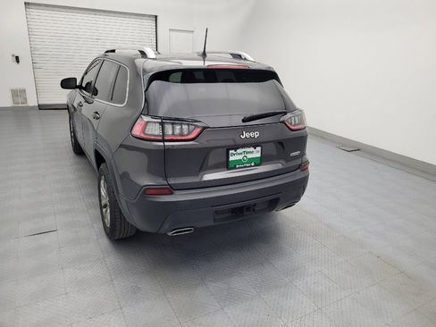 Used 2019 Jeep Cherokee Latitude Plus w/ Comfort/Convenience Group image 6