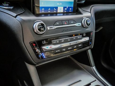 Used 2020 Ford Explorer ST w/ Premium Technology Package AWD/4WD image 40
