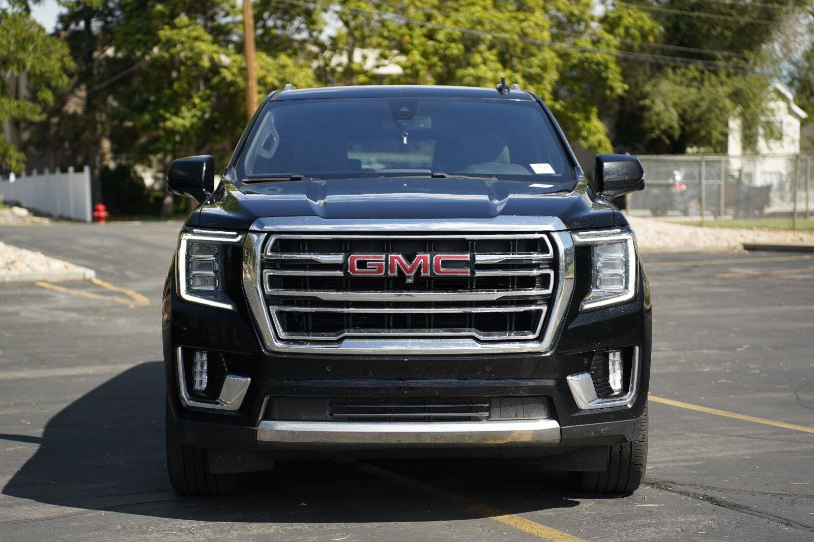 Used 2021 GMC Yukon XL SLT w/ SLT Luxury Plus Package AWD/4WD image 8