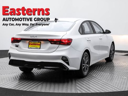 Used 2022 Kia Forte LXS image 5