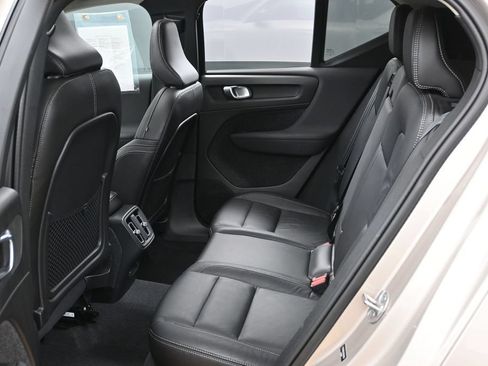 Used 2023 Volvo XC40 B4 Plus w/ Protection Package FWD image 24