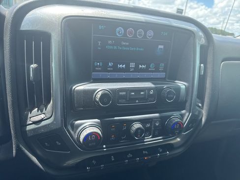 Used 2017 Chevrolet Silverado 1500 LT w/ Midnight Edition AWD/4WD image 20