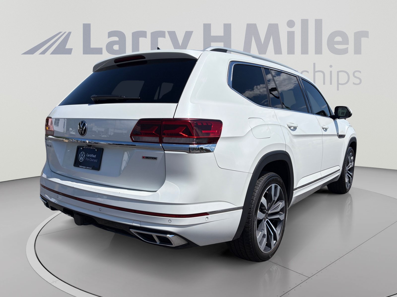 Certified 2022 Volkswagen Atlas SEL Premium AWD/4WD image 5