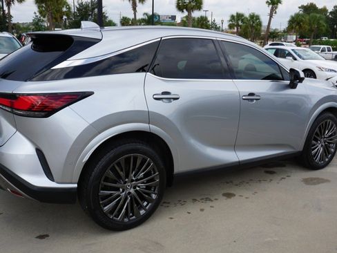 Certified 2023 Lexus RX 350 w/ Luxury Package image 4