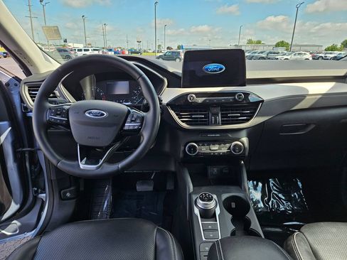 Used 2022 Ford Escape SEL AWD/4WD image 16