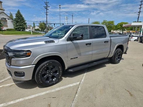 Certified 2025 RAM 1500 Big Horn AWD/4WD image 7