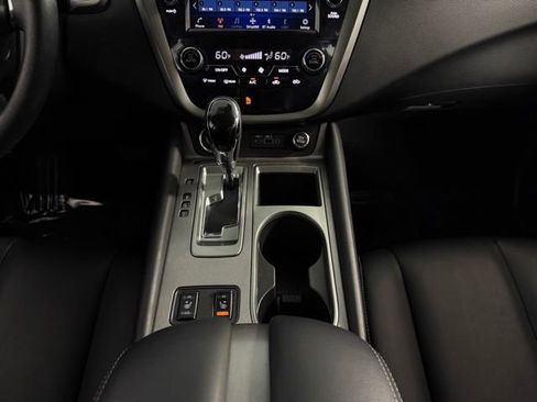 Used 2024 Nissan Murano SV image 23