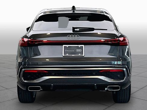 Used 2025 Audi Q5 Premium Plus w/ Premium Plus AWD/4WD image 7