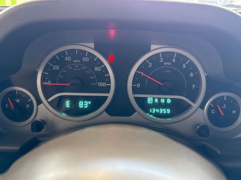 Used 2007 Jeep Wrangler Unlimited Sahara w/ Trailer Tow Group image 14