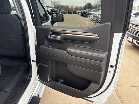 Used 2022 Chevrolet Silverado 1500 LT image 16