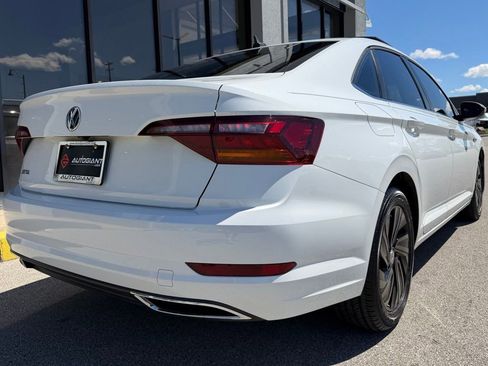 Used 2019 Volkswagen Jetta SEL Premium FWD image 8