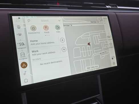 Used 2025 Land Rover Range Rover SE image 21