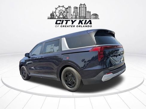 New 2026 Kia Carnival FWD image 3