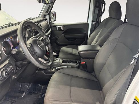 Used 2022 Jeep Wrangler Unlimited Sport image 9