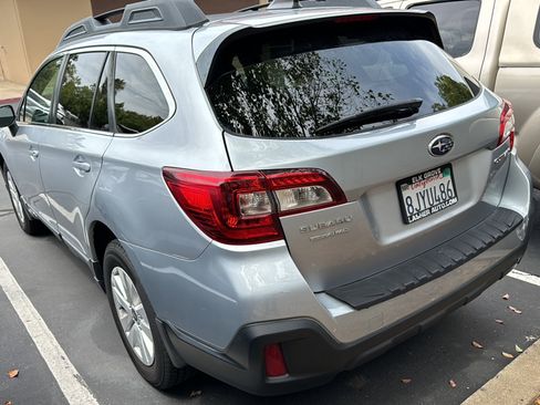 Used 2019 Subaru Outback 2.5i Premium AWD/4WD image 9