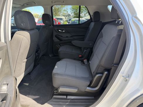 Used 2021 Chevrolet Traverse LT AWD/4WD image 23