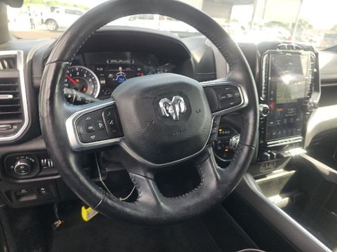 Used 2020 RAM 1500 Laramie w/ Sport Appearance Package AWD/4WD image 8